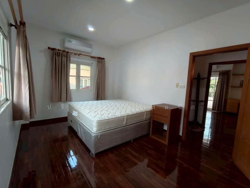 Baan Pradab Dao 1-4, Nonthaburi, ท่าอิฐ , ปากเกร็ด , นนทบุรี, Tha It, Pak Kret, Nonthaburi, 4 Bedrooms, 250 sqm, Single Detached House For Rent, by ปรีชา จิตต์สมนึก, 500171012 - DDproperty.com