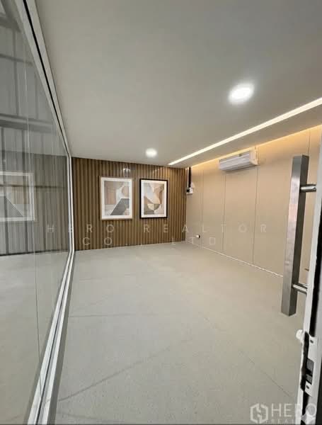 For rent Warehouse 152 sqm in Khlong Chan, Bang Kapi, Bangkok hre00294, Bangkok, Khlong Chan, Bang Kapi, Bangkok, , 152 sqm, Warehouse/Factory For Rent, by Hero Realtor Co., Ltd., 500171024 - DDproperty.com