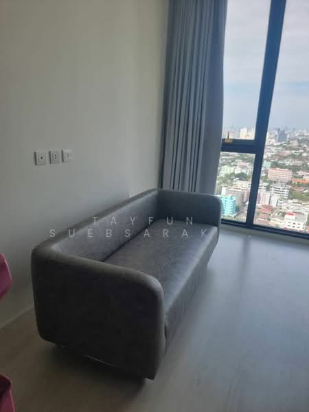 Mazarine Ratchayothin, Bangkok, Soi Phahonyothin 30, Phahonyothin Road, Chan Kasem, Chatuchak, Bangkok, 1 Bedroom, 45 sqm, Condo For Rent, by Tayfun  Suebsarakham , 500171040 - DDproperty.com
