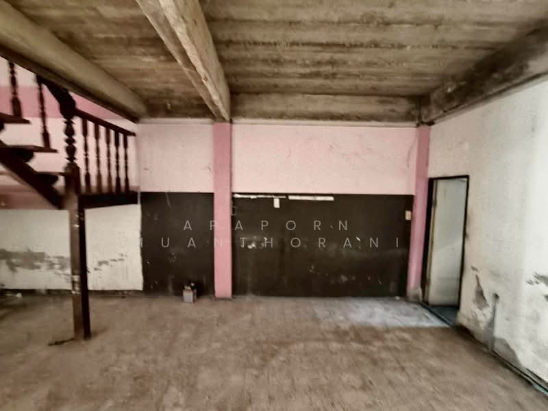 ขายทาวน์โฮม เข้าทางซอยบิ๊กซีนครปฐม ไผ่เตย ราคาถูกที่สุด, นครปฐม, ห้วยจรเข้, เมืองนครปฐม, นครปฐม, 109 ตร.ม., ทาวน์เฮ้าส์ ขาย, โดย Apaporn Muanthorani, 500171048 - DDproperty.com