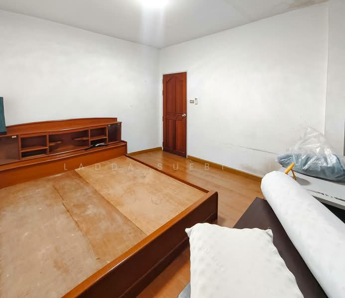 A.C. House 3, Pathum Thani, Lat Sawai, Lam Luk Ka, Pathum Thani, 3 Bedrooms, 200 sqm, Single Detached House For Sale, by Ladda Suebthai, 500171051 - DDproperty.com