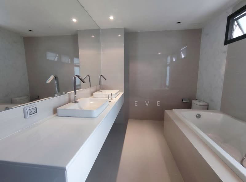 The Park Lane 22, Bangkok, 42 Soi Pridi Banomyong 45, Khlong Tan Nua, Watthana, Bangkok, 3 Bedrooms, 300 sqm, Townhouse For Rent, by Khun Eve, 500171054 - DDproperty.com