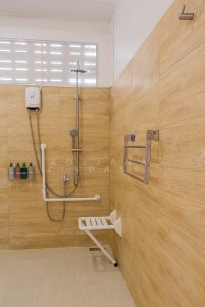 2-BR House, Bangkok, Taling Chan, Taling Chan, Bangkok, 2 Bedrooms, 340 sqm, Single Detached House For Rent, by Rojjana Jindasri, 500171067 - DDproperty.com