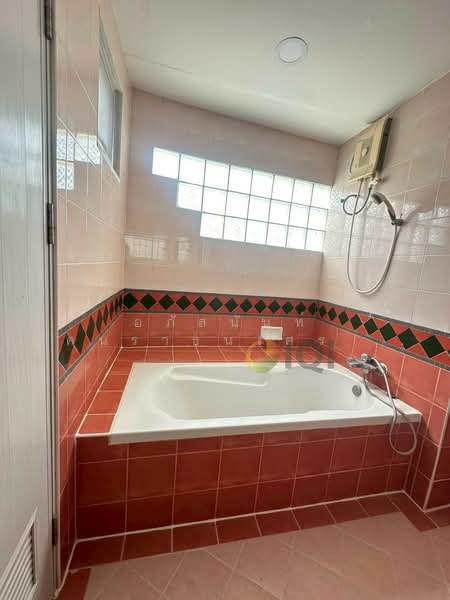 Thararin Gardenville Bangna, Bangkok, แบริ่ง 25, Bang Na Tai, Bang Na, Bangkok, 3 Bedrooms, 180 sqm, Townhouse For Sale, by อภัสนันท์ ภัคนราธนเศรษฐ์, 500171075 - DDproperty.com