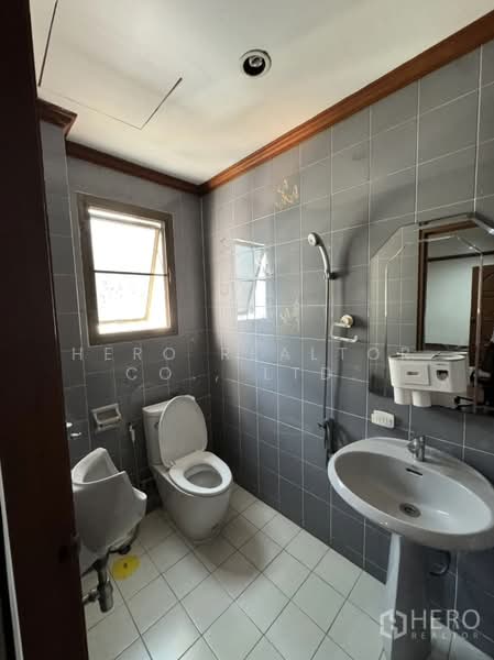 For rent Home Office 800 sqm in Khlong Tan Nuea, Watthana, Bangkok BTS Phrom Phong hre00320, Bangkok, Khlong Tan Nua, Watthana, Bangkok, , 800 sqm, Shophouse For Rent, by Hero Realtor Co., Ltd., 500171113 - DDproperty.com