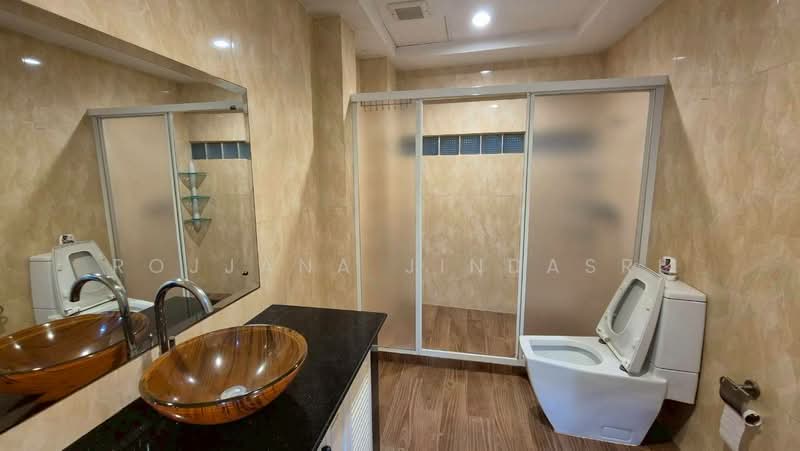 3-BR House, Bangkok, Khlong Tan Nua, Watthana, Bangkok, 3 Bedrooms, 200 sqm, Single Detached House For Rent, by Rojjana Jindasri, 500171119 - DDproperty.com