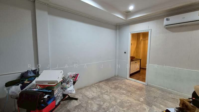 3-BR House, Bangkok, Khlong Tan Nua, Watthana, Bangkok, 3 Bedrooms, 200 sqm, Single Detached House For Rent, by Rojjana Jindasri, 500171119 - DDproperty.com