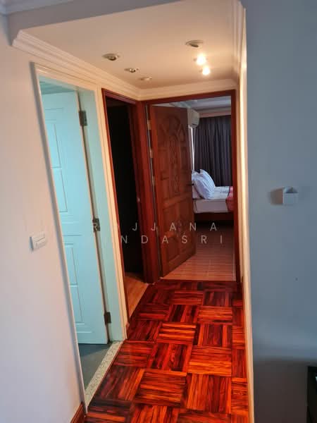 Omni Tower Sukhumvit Nana, Bangkok, 69 Sukhumvit 4 Alley, Khlong Toei, Khlong Toei, Bangkok, 2 Bedrooms, 100 sqm, Condo For Sale, by Rojjana Jindasri, 500171133 - DDproperty.com