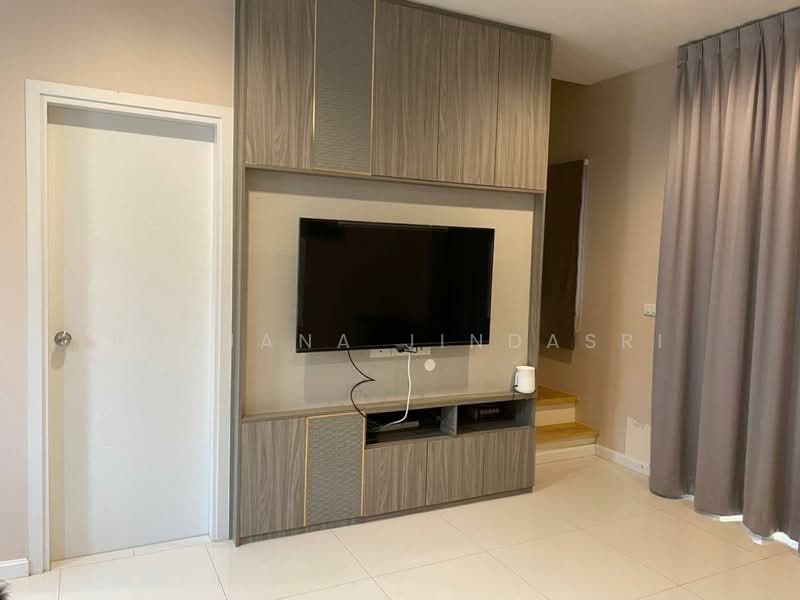 For Rent - Eigen Premium Townhome Pattanakarn, Bangkok