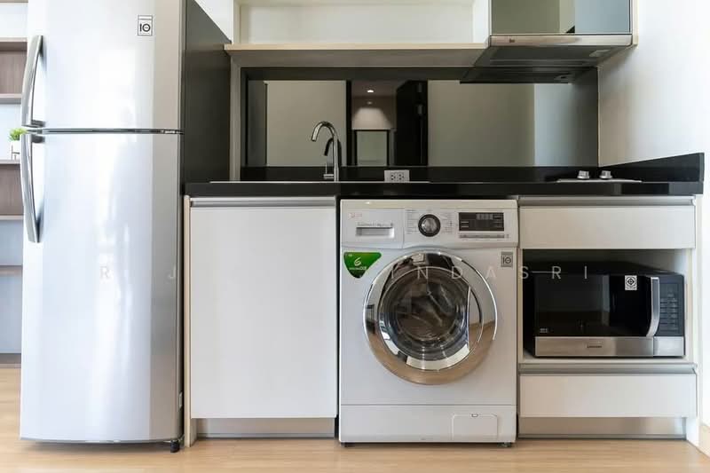 Sky Walk Residences, Bangkok, 1599 Sukhumvit Road, Phra Kanong Nua, Watthana, Bangkok, 1 Bedroom, 54 sqm, Condo For Rent, by Rojjana Jindasri, 500171149 - DDproperty.com