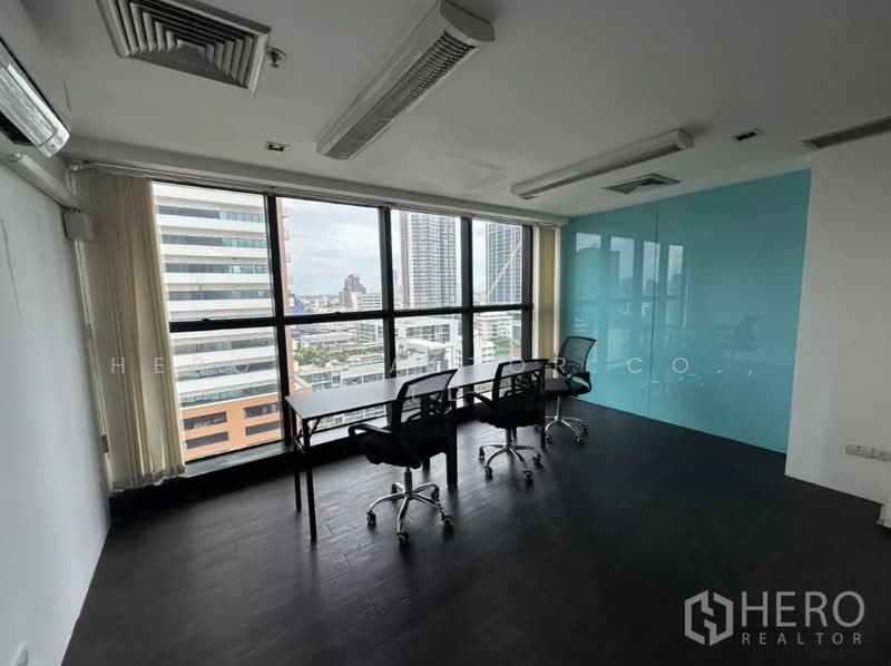 For rent Office Space 220 sqm in Khlong Tan Nuea, Watthana, Bangkok BTS Ekkamai bre25457, Bangkok, Khlong Tan Nua, Watthana, Bangkok, , 220 sqm, Office Space For Rent, by Hero Realtor Co., Ltd., 500171156 - DDproperty.com