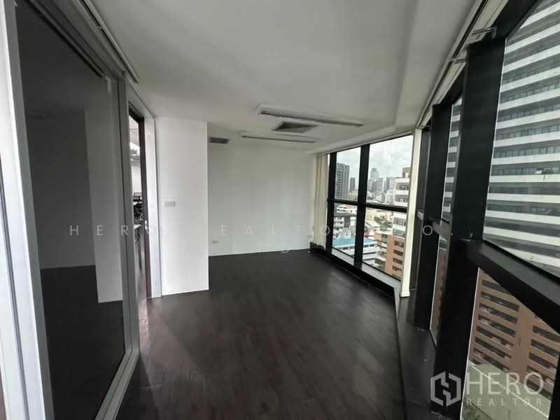 ให้เช่า พื้นที่สำนักงาน 220 ตร.ม. เขตวัฒนา ใกล้ BTS เอกมัย bre25457, กรุงเทพ, คลองตันเหนือ, วัฒนา, กรุงเทพ, 220 ตร.ม., สำนักงาน ให้เช่า, โดย Hero Realtor Co., Ltd., 500171156 - DDproperty.com