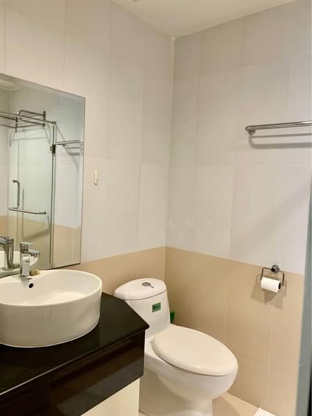 Sukhumvit Living Town, Bangkok, 299 Sukhumvit 21 Road, Khlongtoei Nua, Watthana, Bangkok, 2 Bedrooms, 63 sqm, Condo For Sale, by Rojjana Jindasri, 500171161 - DDproperty.com