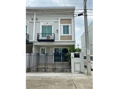 ขาย - ทาวน์เฮ้าส์ 3-ห้องนอน, กรุงเทพ