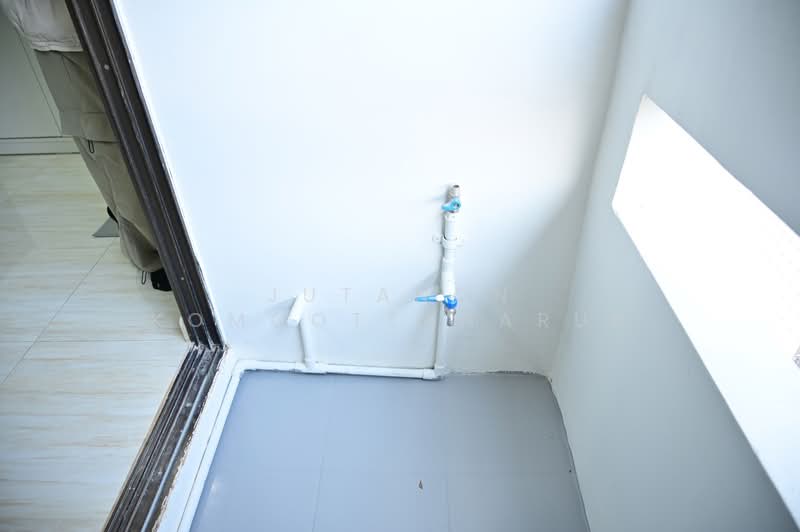 Thanyakhan Condominium, Bangkok, Soi Supapong, Samsen Nok, Huai Khwang, Bangkok, 1 Bedroom, 29 sqm, Condo For Sale, by Jutanon Komoottanaruk, 500171276 - DDproperty.com