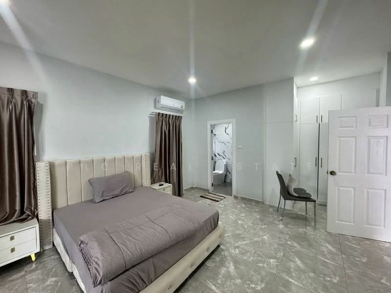 House 4 Bedroom European Thai Style for Sale in East Pattaya, Chon Buri (Pattaya), Bang Lamung, Bang Lamung (Pattaya), Chon Buri (Pattaya), 4 Bedrooms, 260 sqm, Single Detached House For Sale, by PLC Real Estate, 500171303 - DDproperty.com