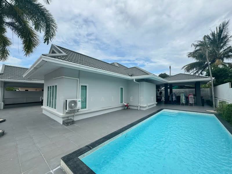 House 4 Bedroom European Thai Style for Sale in East Pattaya, Chon Buri (Pattaya), Bang Lamung, Bang Lamung (Pattaya), Chon Buri (Pattaya), 4 Bedrooms, 260 sqm, Single Detached House For Sale, by PLC Real Estate, 500171303 - DDproperty.com