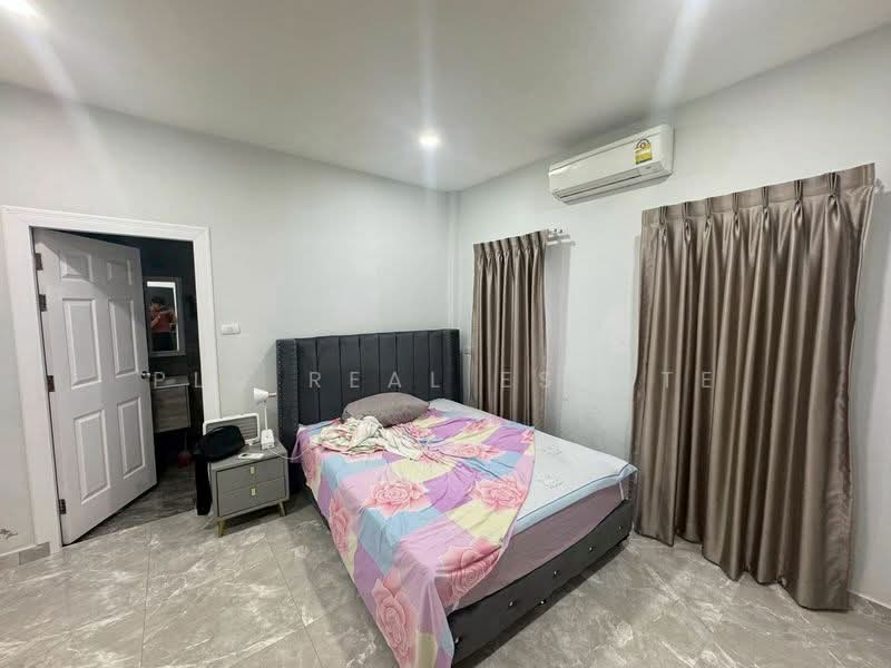 House 4 Bedroom European Thai Style for Sale in East Pattaya, Chon Buri (Pattaya), Bang Lamung, Bang Lamung (Pattaya), Chon Buri (Pattaya), 4 Bedrooms, 260 sqm, Single Detached House For Sale, by PLC Real Estate, 500171303 - DDproperty.com