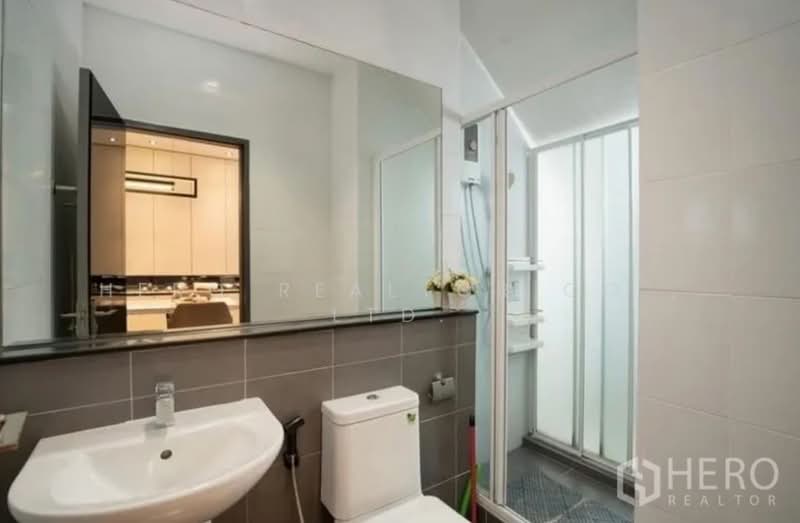 For sale 3 Bedroom Townhouse in Lat Phrao, Lat Phrao, Bangkok bre20703, Bangkok, Lat Phrao, Lat Phrao, Bangkok, 3 Bedrooms, 160 sqm, Townhouse For Sale, by Hero Realtor Co., Ltd., 500171304 - DDproperty.com