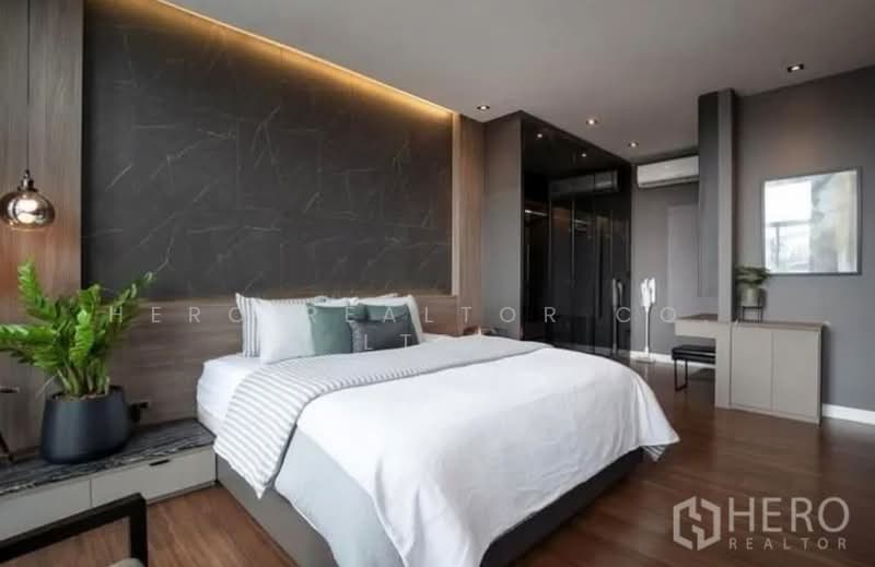 ขาย ทาวน์เฮ้าส์ 3 ห้องนอน ลาดพร้าว กรุงเทพฯ bre20703, กรุงเทพ, ลาดพร้าว, ลาดพร้าว, กรุงเทพ, 160 ตร.ม., ทาวน์เฮ้าส์ ขาย, โดย Hero Realtor Co., Ltd., 500171304 - DDproperty.com