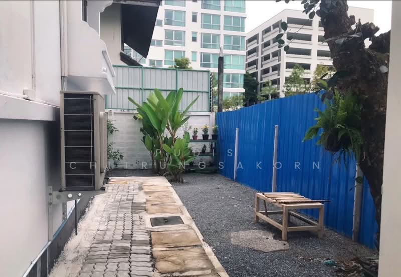 Home Office for Rent – Phetchaburi Road - Rama 9, Bangkok, Bang Kapi, Huai Khwang, Bangkok, , 148 sqm, Shophouse For Rent, by Pudis Chitrungsakorn, 500171316 - DDproperty.com