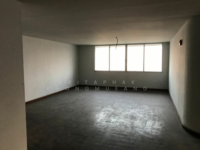 D.S. Tower 1 Sukhumvit 33, Bangkok, Soi Phrom Chit, Khlong Tan Nua, Watthana, Bangkok, 3 Bedrooms, 252 sqm, Condo For Sale, by Kritaphak Khongmueang, 500171330 - DDproperty.com