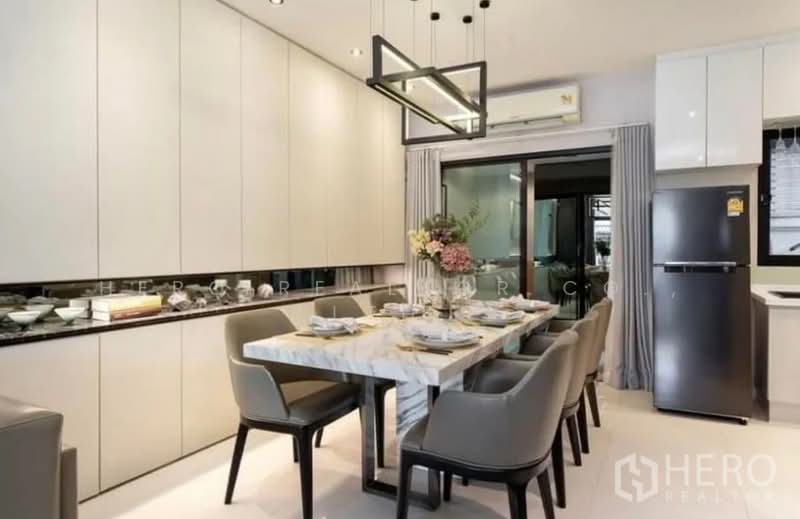 For Rent - For Rent 3 Bedroom Townhouse in Lat Phrao, Bangkok bre20703, Bangkok
