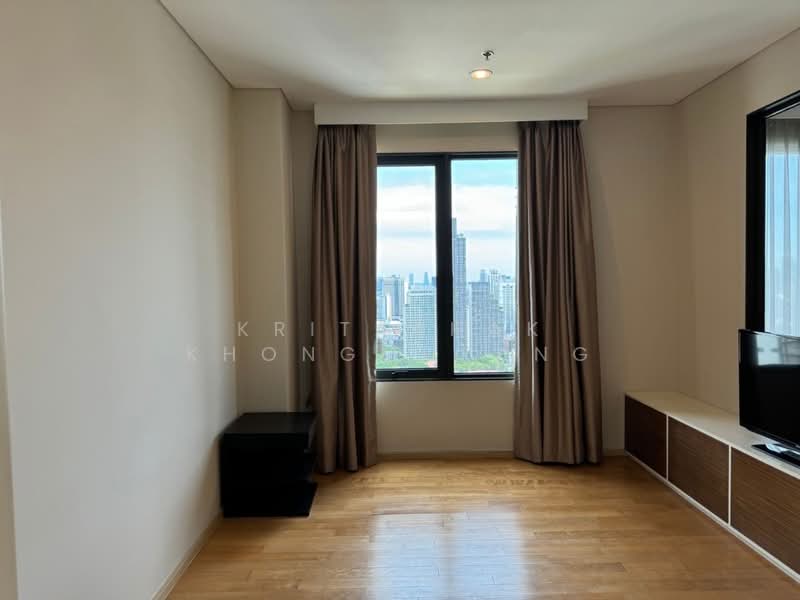 Villa Asoke, Bangkok, 1588 New Petchburi Road, Makkasan, Ratchathewi, Bangkok, 2 Bedrooms, 110 sqm, Condo For Sale, by Kritaphak Khongmueang, 500171346 - DDproperty.com