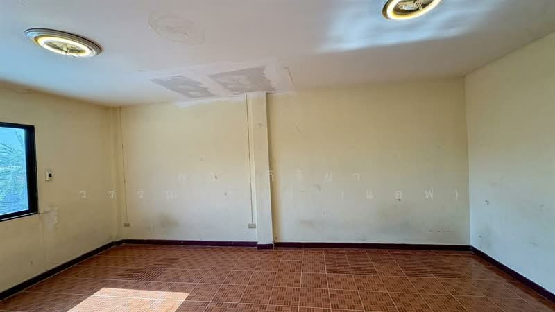 ทาวน์โฮม 3 ชั้น 18 ตร.ว. ทาวน์โฮม ซอยรามอินทรา34 แยก10, กรุงเทพ, ท่าแร้ง, บางเขน, กรุงเทพ, 100 ตร.ม., ทาวน์เฮ้าส์ ขาย, โดย คุณ กิริยา วรรณารักษ์ (แอฟ), 500171348 - DDproperty.com