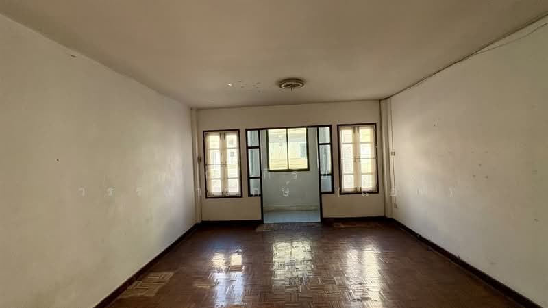 ทาวน์โฮม 3 ชั้น 18 ตร.ว. ทาวน์โฮม ซอยรามอินทรา34 แยก10, Bangkok, Tha Rang, Bang Khen, Bangkok, 4 Bedrooms, 100 sqm, Townhouse For Sale, by คุณ กิริยา วรรณารักษ์ (แอฟ), 500171348 - DDproperty.com