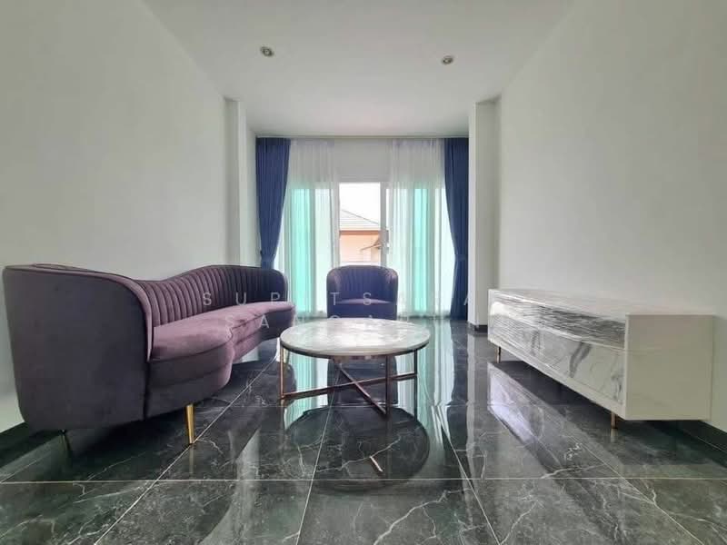 5-BR House, Chon Buri (Pattaya), Bang Lamung, Bang Lamung (Pattaya), Chon Buri (Pattaya), 5 Bedrooms, 330 sqm, Single Detached House For Sale, by Supitsara Sangarun, 500171367 - DDproperty.com