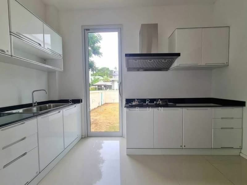 5-BR House, Chon Buri (Pattaya), Bang Lamung, Bang Lamung (Pattaya), Chon Buri (Pattaya), 5 Bedrooms, 330 sqm, Single Detached House For Sale, by Supitsara Sangarun, 500171367 - DDproperty.com