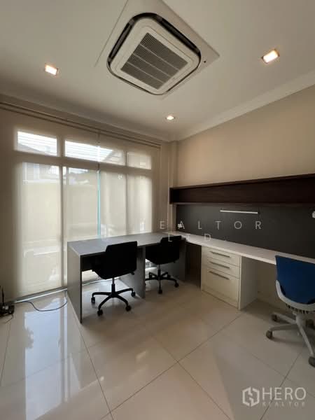 ให้เช่า บ้านเดี่ยว 5 ห้องนอน โครงการ Perfect Masterpiece พระราม 9 ประเวศ hre00323, กรุงเทพ, ประเวศ, ประเวศ, กรุงเทพ, 500 ตร.ม., บ้านเดี่ยว ให้เช่า, โดย Hero Realtor Co., Ltd., 500171392 - DDproperty.com