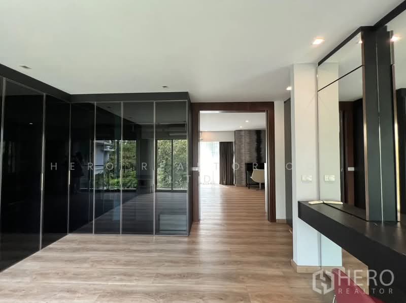 ให้เช่า บ้านเดี่ยว 5 ห้องนอน โครงการ Perfect Masterpiece พระราม 9 ประเวศ hre00323, กรุงเทพ, ประเวศ, ประเวศ, กรุงเทพ, 500 ตร.ม., บ้านเดี่ยว ให้เช่า, โดย Hero Realtor Co., Ltd., 500171392 - DDproperty.com