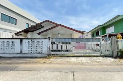 ขาย - ที่ดินพร้อมบ้าน เนื้อที่ 39 ตร.ว. สังคมสงเคราะห์ 30, กรุงเทพ