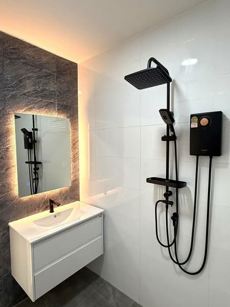 House 2 Bedroom Renovated for Sale in East Pattaya, Chon Buri (Pattaya), Bang Lamung, Bang Lamung (Pattaya), Chon Buri (Pattaya), 2 Bedrooms, 180 sqm, Single Detached House For Sale, by PLC Real Estate, 500171413 - DDproperty.com