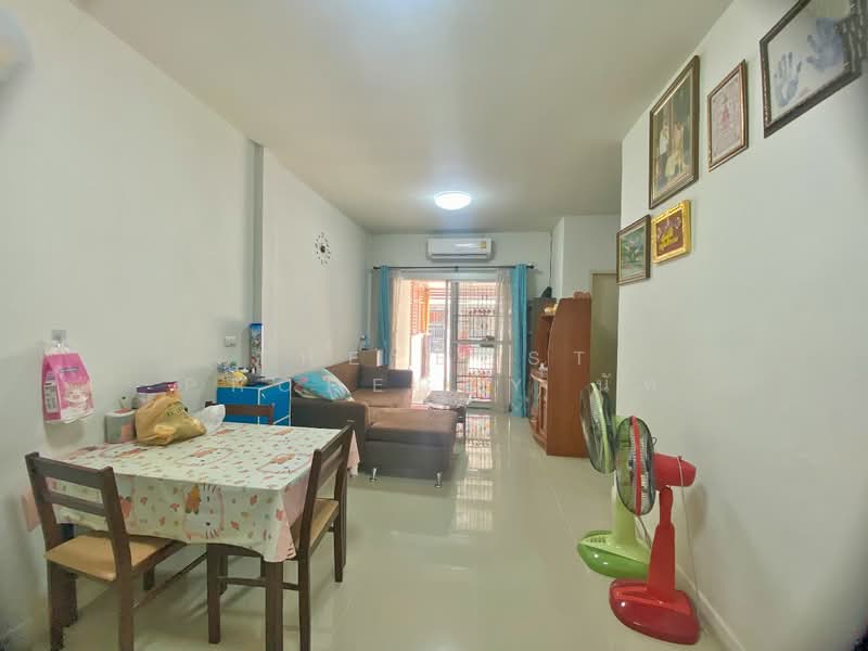 หมู่บ้านประภัสสร วิลล์ อมตะนคร-หนองตำลึง (Praphassorn Ville Amata Nakorn-NongTumlueng), Chon Buri (Pattaya), Nong Tamlung, Phan Thong, Chon Buri (Pattaya), 2 Bedrooms, 56 sqm, Townhouse For Sale, by The Best Property นัท, 500171422 - DDproperty.com