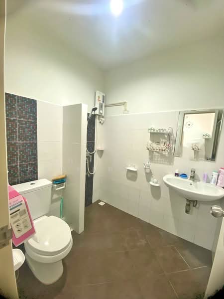 หมู่บ้านประภัสสร วิลล์ อมตะนคร-หนองตำลึง (Praphassorn Ville Amata Nakorn-NongTumlueng), Chon Buri (Pattaya), Nong Tamlung, Phan Thong, Chon Buri (Pattaya), 2 Bedrooms, 56 sqm, Townhouse For Sale, by The Best Property นัท, 500171422 - DDproperty.com