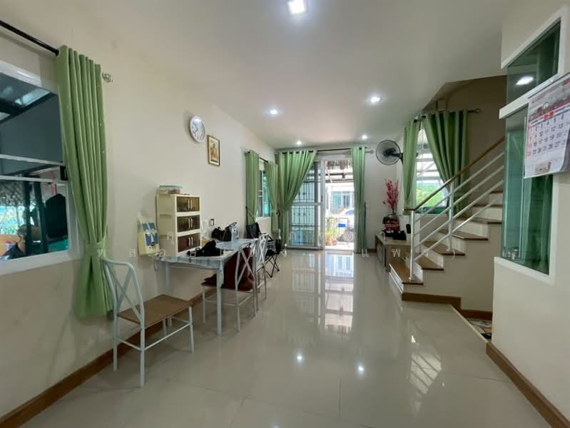 Golden Town 2 Ladprao-Kaset Nawamin : โกลเด้น ทาวน์ 2 ลาดพร้าว-เกษตรนวมินทร์, กรุงเทพ, ซอย นวมินทร์ 42 แยก 27, คลองกุ่ม, บึงกุ่ม, กรุงเทพ, 110 ตร.ม., ทาวน์เฮ้าส์ ขาย, โดย คุณ สุภัตรา พลอยแดง (แพร), 500171461 - DDproperty.com