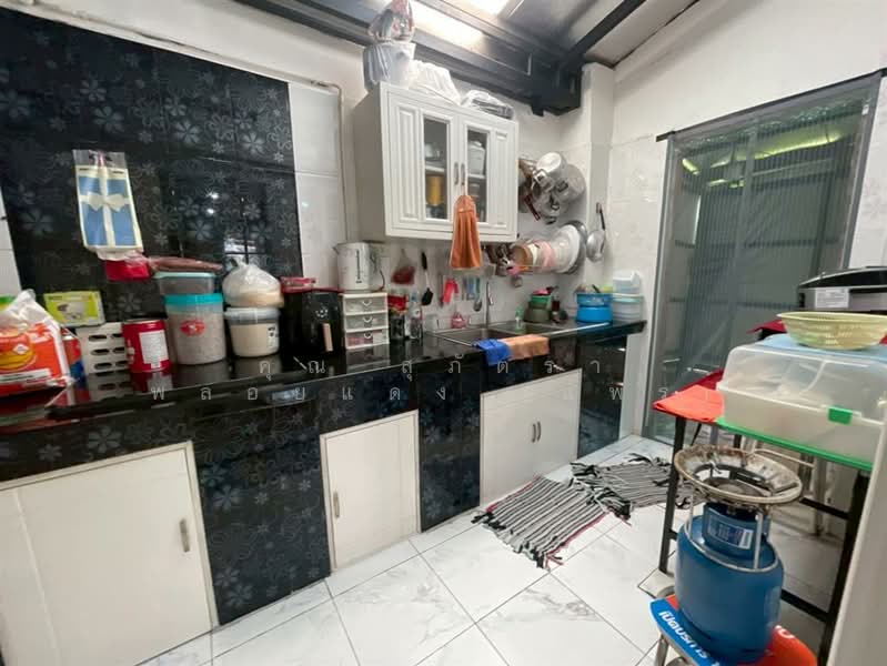 Golden Town 2 Ladprao-Kaset Nawamin, Bangkok, Soi Nawamin 42 Yak 27, Khlong Kum, Bueng Kum, Bangkok, 4 Bedrooms, 110 sqm, Townhouse For Sale, by คุณ สุภัตรา พลอยแดง (แพร), 500171461 - DDproperty.com