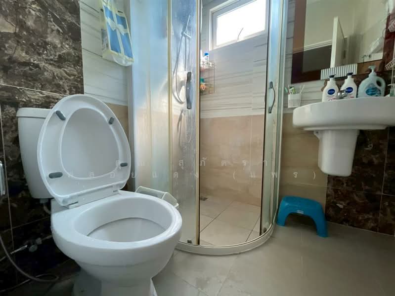 Golden Town 2 Ladprao-Kaset Nawamin : โกลเด้น ทาวน์ 2 ลาดพร้าว-เกษตรนวมินทร์, กรุงเทพ, ซอย นวมินทร์ 42 แยก 27, คลองกุ่ม, บึงกุ่ม, กรุงเทพ, 110 ตร.ม., ทาวน์เฮ้าส์ ขาย, โดย คุณ สุภัตรา พลอยแดง (แพร), 500171461 - DDproperty.com