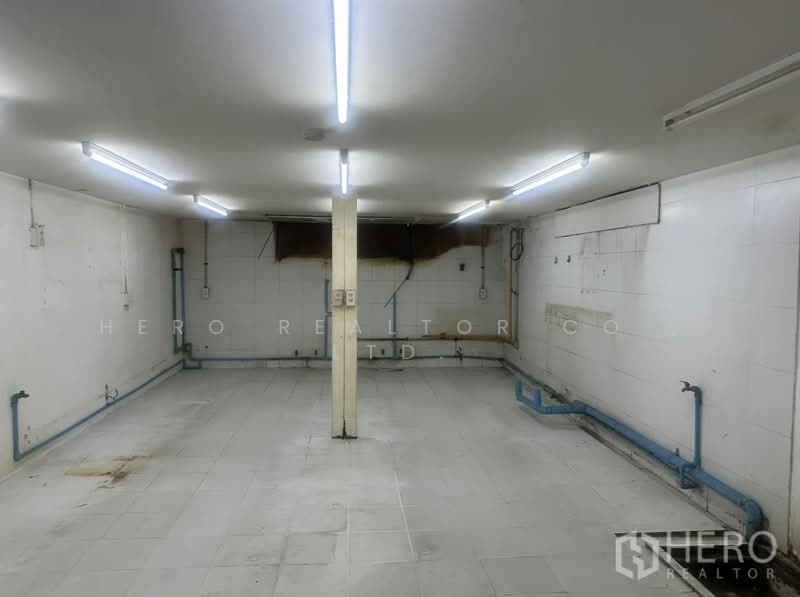 For rent Retail Space 139 sqm in Khlong Tan Nuea, Watthana, Bangkok BTS Asok hre00322, Bangkok, Khlong Tan Nua, Watthana, Bangkok, , 139 sqm, Retail Space For Rent, by Hero Realtor Co., Ltd., 500171463 - DDproperty.com