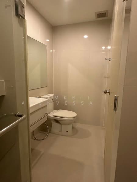 Life Asoke, Bangkok, Asoke-Dindang Road, Bang Kapi, Huai Khwang, Bangkok, 2 Bedrooms, 55 sqm, Condo For Sale, by Komkrit  Arunvessased , 500171473 - DDproperty.com