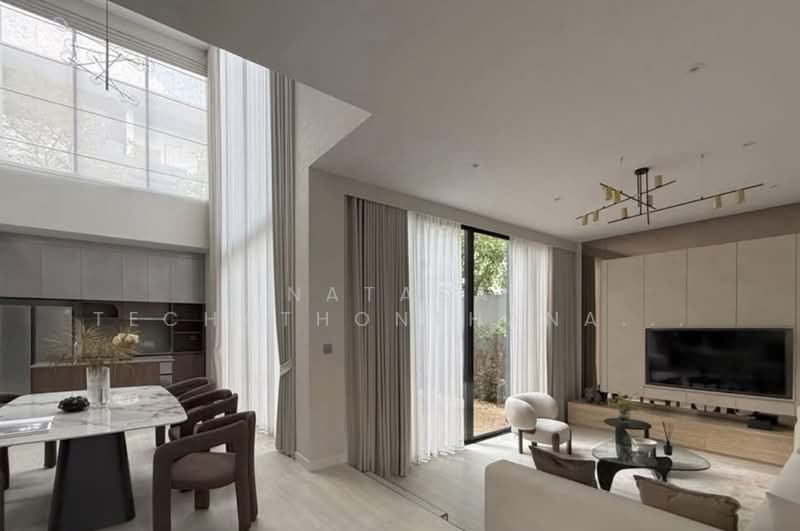 BuGaan Krungthep Kreetha, Bangkok, 109 15 Soi Krungthep Kreetha, Hua Mak, Bang Kapi, Bangkok, 3 Bedrooms, 430 sqm, Single Detached House For Rent, by Natasa Techathonthanakhun, 500171489 - DDproperty.com