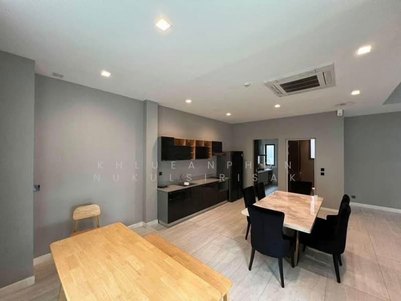 The Gentry Phatthanakan 2, Bangkok, Phatthanakan 32, Suan Luang, Suan Luang, Bangkok, 4 Bedrooms, 440 sqm, Single Detached House For Rent, by Khlueanphon Nukulsirisak, 500171507 - DDproperty.com