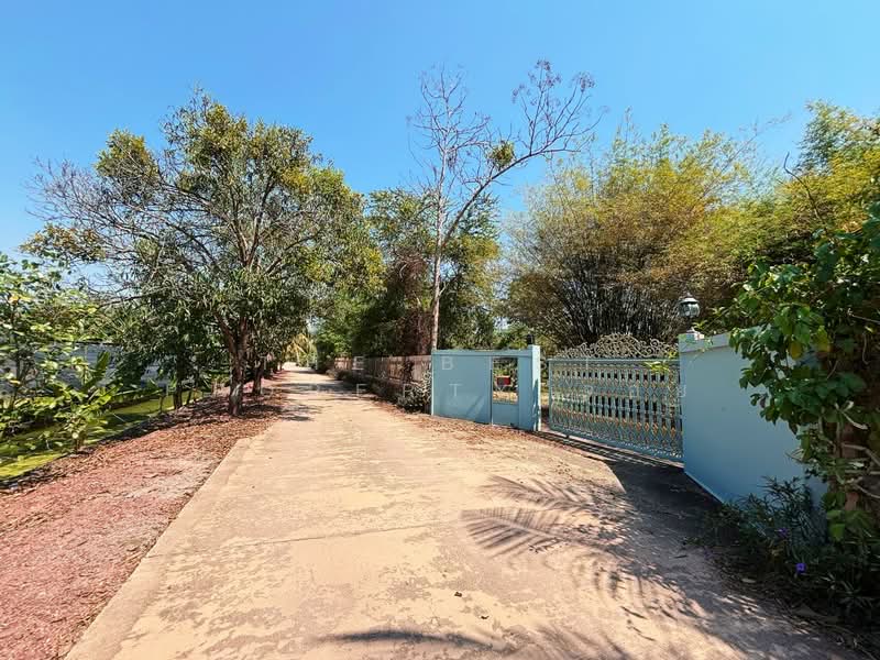 บ้านเดี่ยวพร้อมที่ดินดำเนินสะดวก ราชบุรี, Ratchaburi, Khunphithak, Damnoen Saduak, Ratchaburi, 1 Bedroom, 150 sqm, Single Detached House For Sale, by The Best Property จอย, 500171538 - DDproperty.com