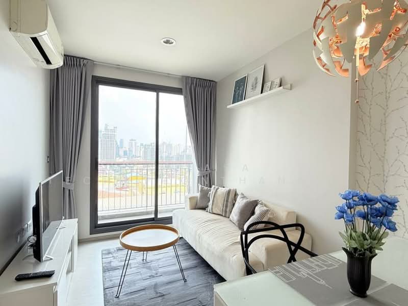 Rhythm Sukhumvit 42 : ริทึ่ม สุขุมวิท 42, กรุงเทพ, ซอยสุขุมวิท 42, พระโขนง, คลองเตย, กรุงเทพ, 35 ตร.ม., คอนโด ให้เช่า, โดย Natasa Techathonthanakhun, 500171553 - DDproperty.com