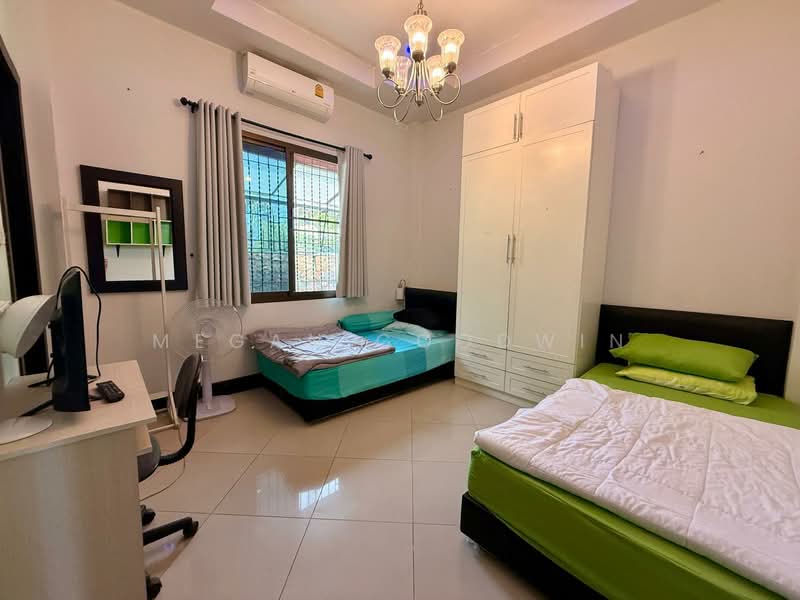 Pratumnak Pool Villa, Chon Buri (Pattaya), 352/161 Pratumnak soi5 Pattaya, Nong Pru, Bang Lamung (Pattaya), Chon Buri (Pattaya), 3 Bedrooms, 250 sqm, Villa For Rent, by Megan Goodwin, 500171556 - DDproperty.com