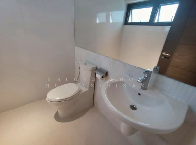 The Park Lane 22, Bangkok, 42 Soi Pridi Banomyong 45, Khlong Tan Nua, Watthana, Bangkok, 3 Bedrooms, 300 sqm, Townhouse For Rent, by Khlueanphon Nukulsirisak, 500171568 - DDproperty.com