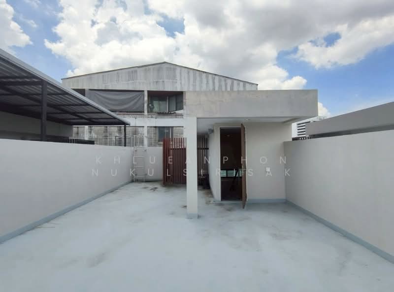 The Park Lane 22, Bangkok, 42 Soi Pridi Banomyong 45, Khlong Tan Nua, Watthana, Bangkok, 3 Bedrooms, 300 sqm, Townhouse For Rent, by Khlueanphon Nukulsirisak, 500171568 - DDproperty.com